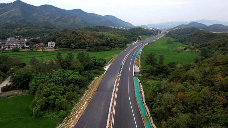【路橋“競”行時】G530查橋至牛磯段:用心用力加速“皖贛”交通互聯1